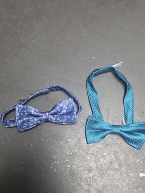 Classic Teal Polka Dot Self-Tie Bow Tie